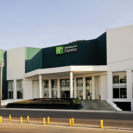 Holiday Inn Express Toluca By Ihg Εξωτερικό φωτογραφία