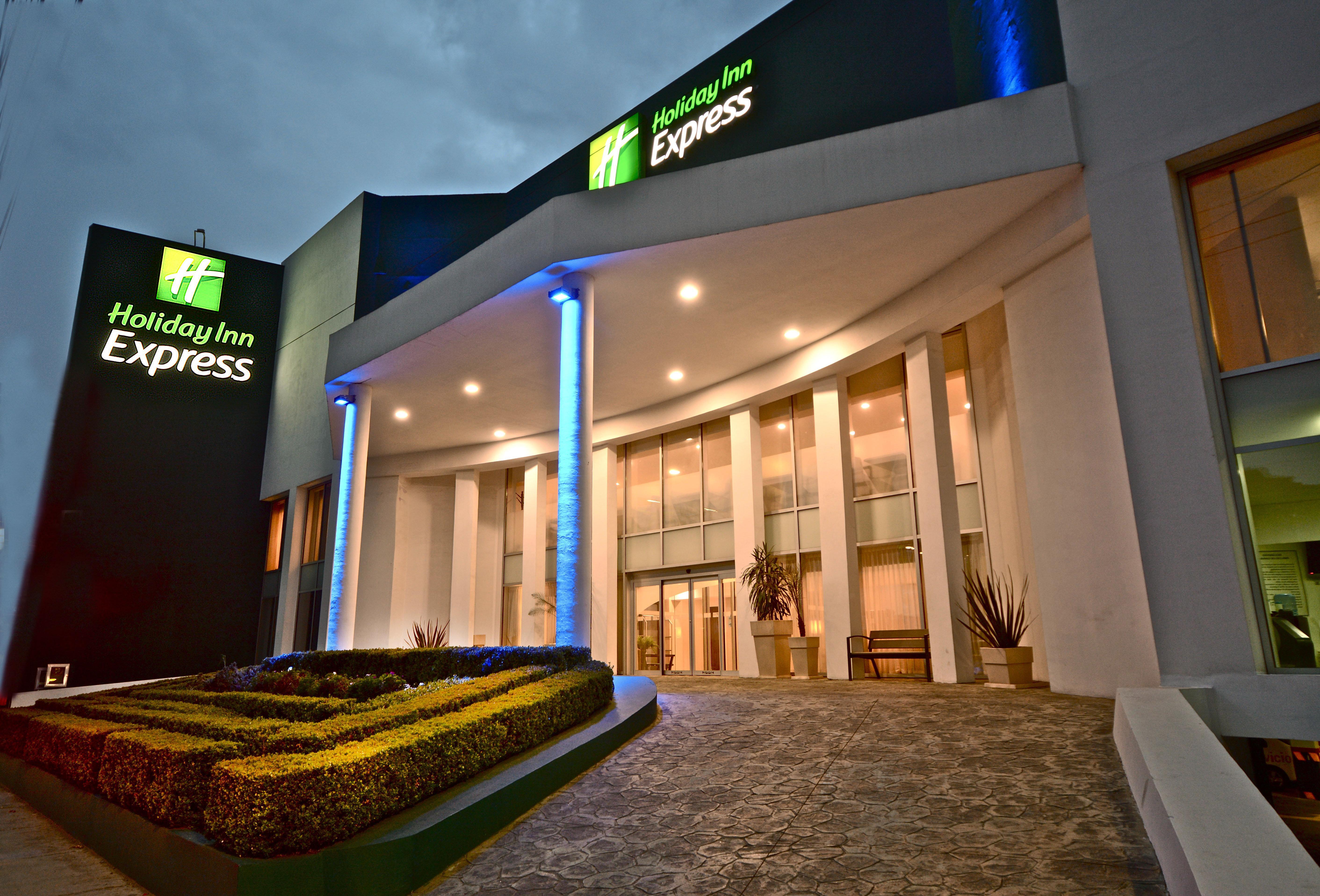 Holiday Inn Express Toluca By Ihg Εξωτερικό φωτογραφία
