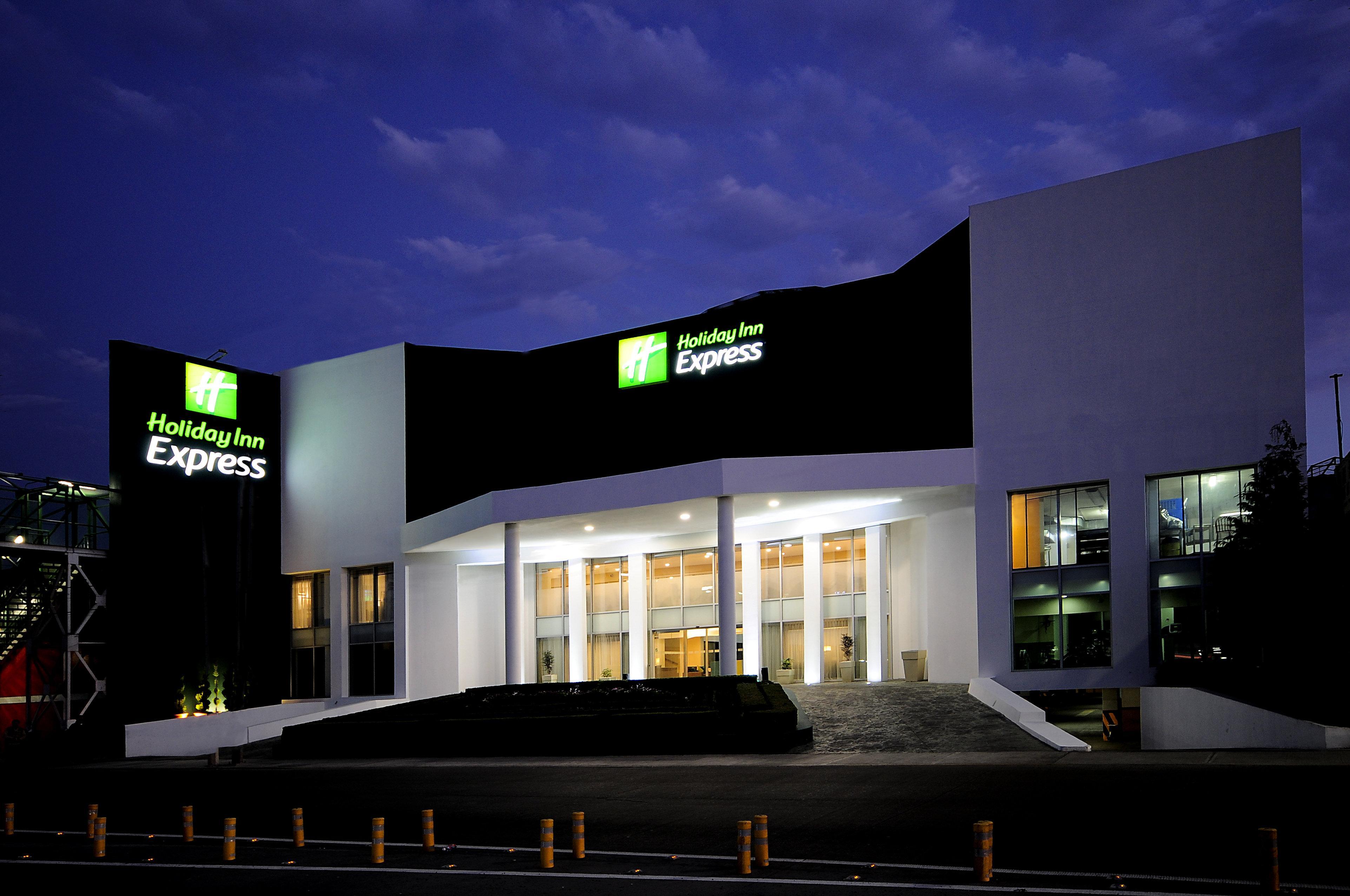 Holiday Inn Express Toluca By Ihg Εξωτερικό φωτογραφία