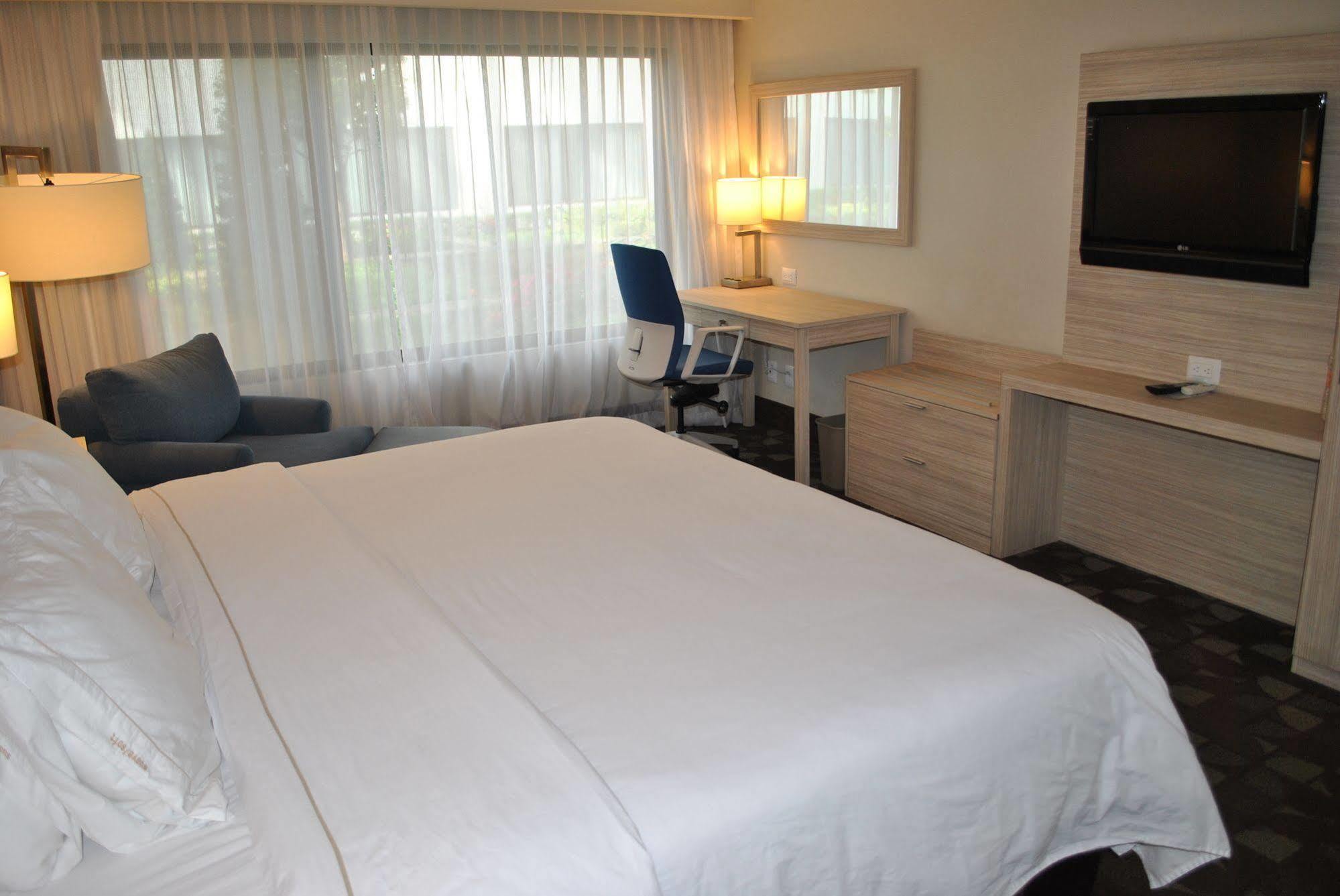 Holiday Inn Express Toluca By Ihg Εξωτερικό φωτογραφία