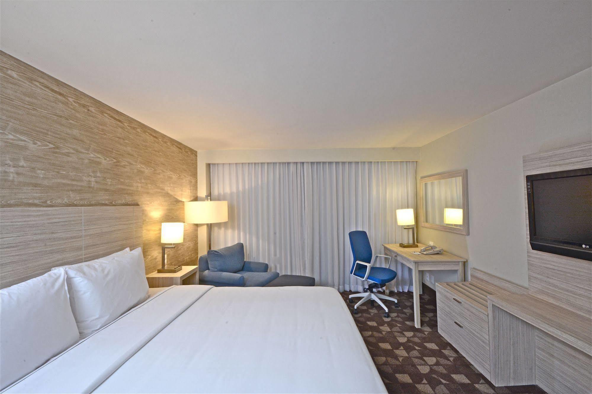 Holiday Inn Express Toluca By Ihg Εξωτερικό φωτογραφία