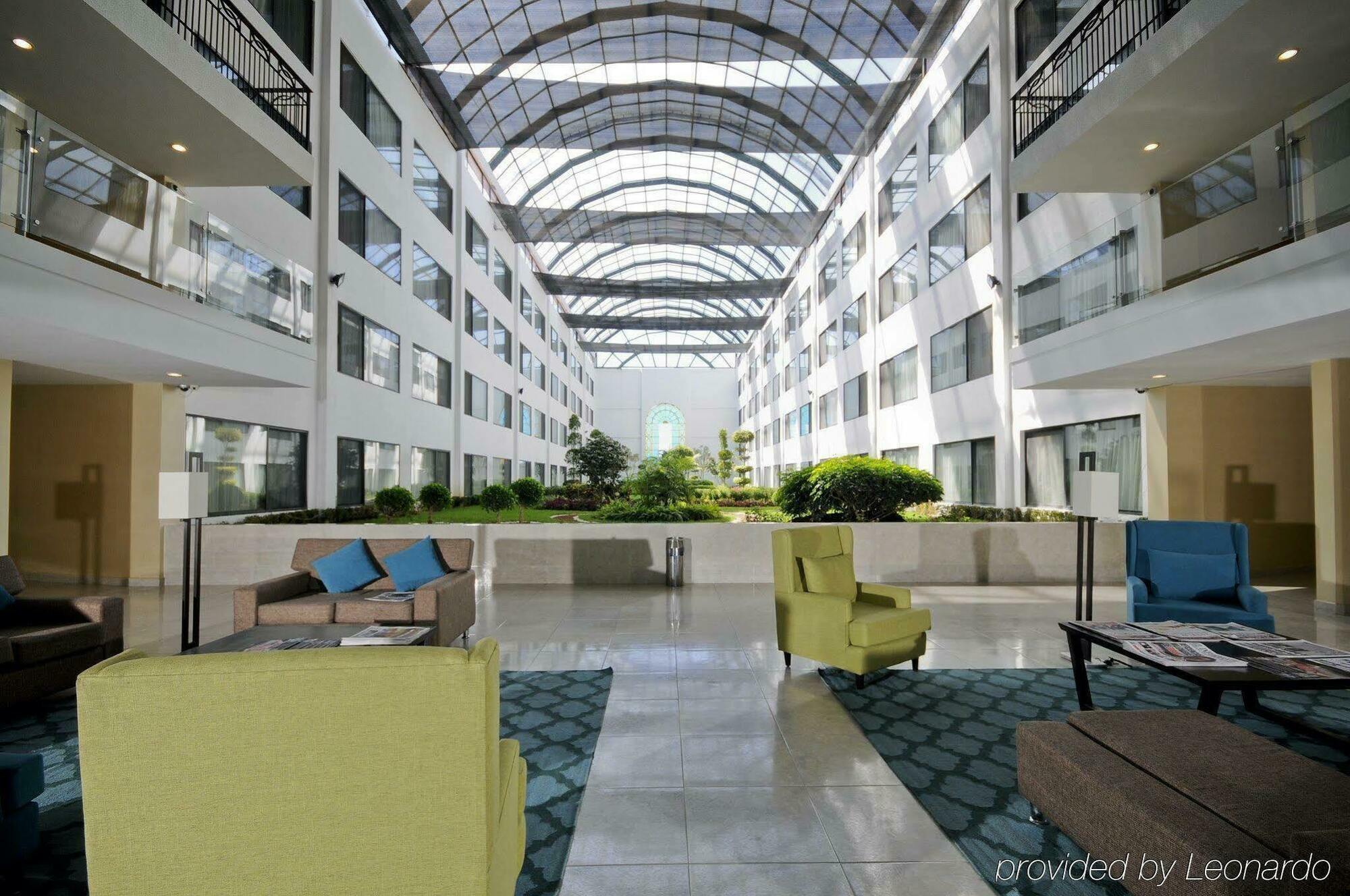Holiday Inn Express Toluca By Ihg Εξωτερικό φωτογραφία