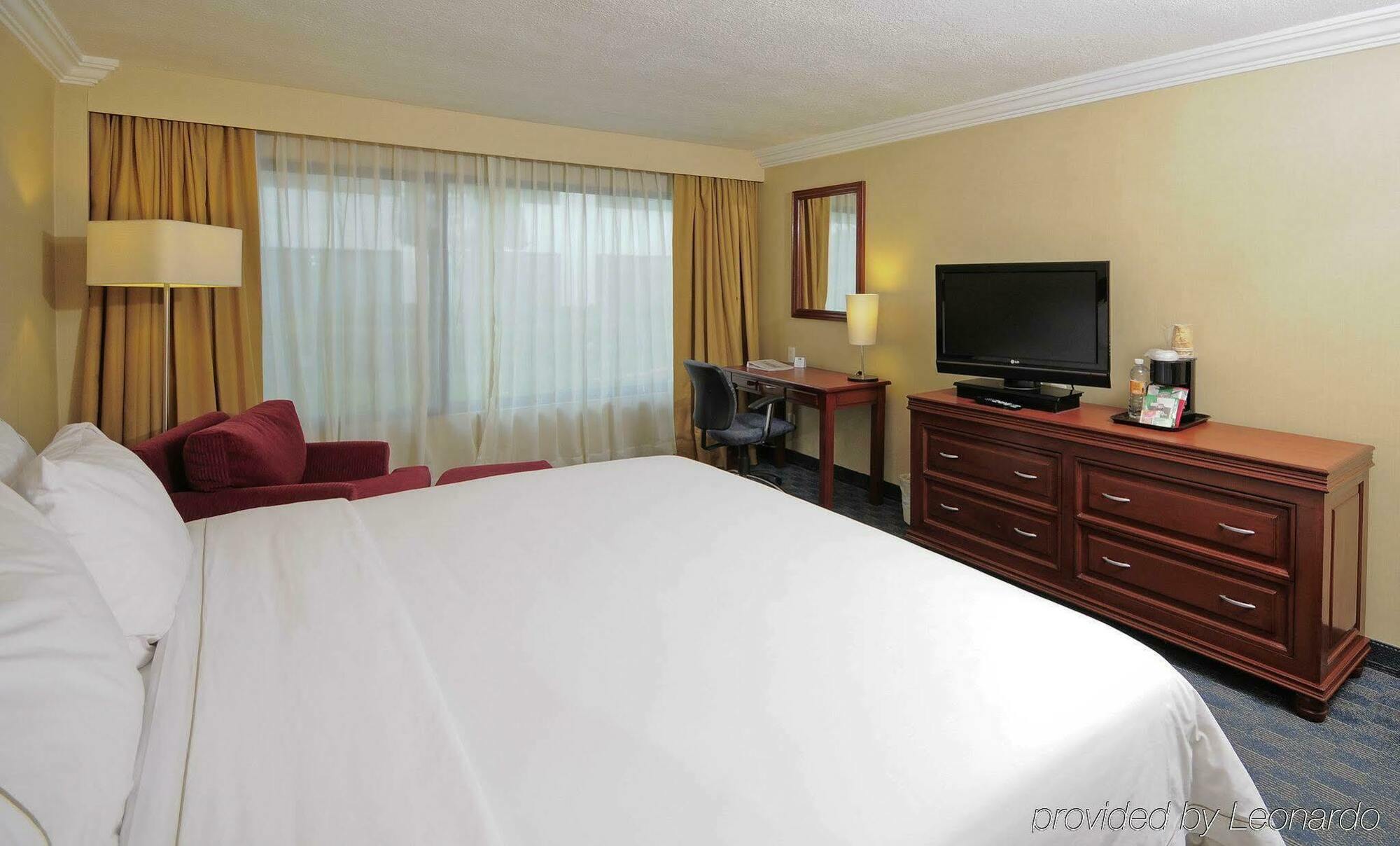 Holiday Inn Express Toluca By Ihg Εξωτερικό φωτογραφία